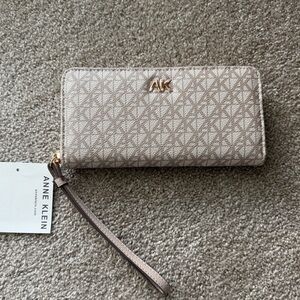 ANNE KLEIN Wristlet Clutch Logo Wallet NWT